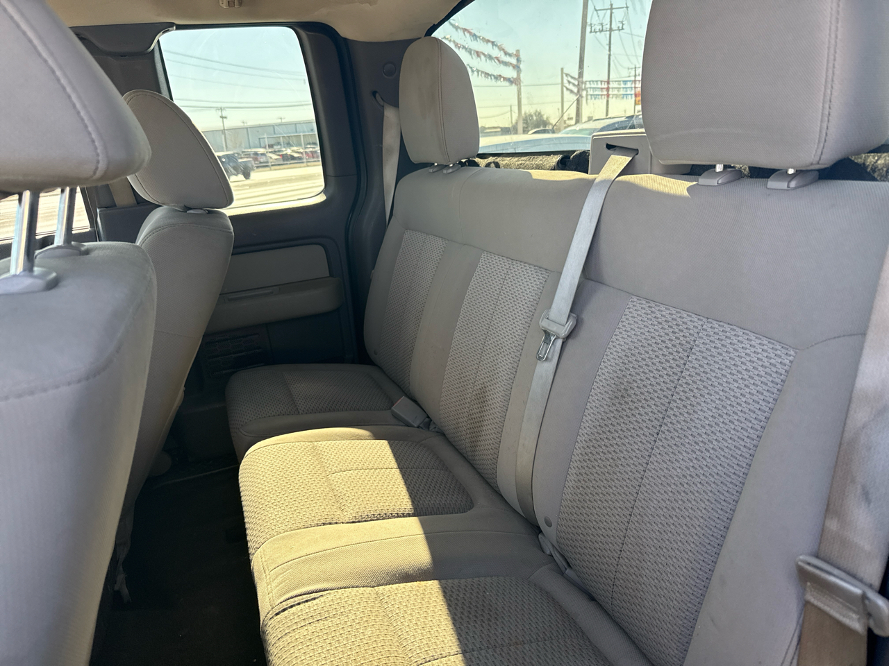 Ford F-150 XL SuperCab 8-ft. Bed 4WD 2010