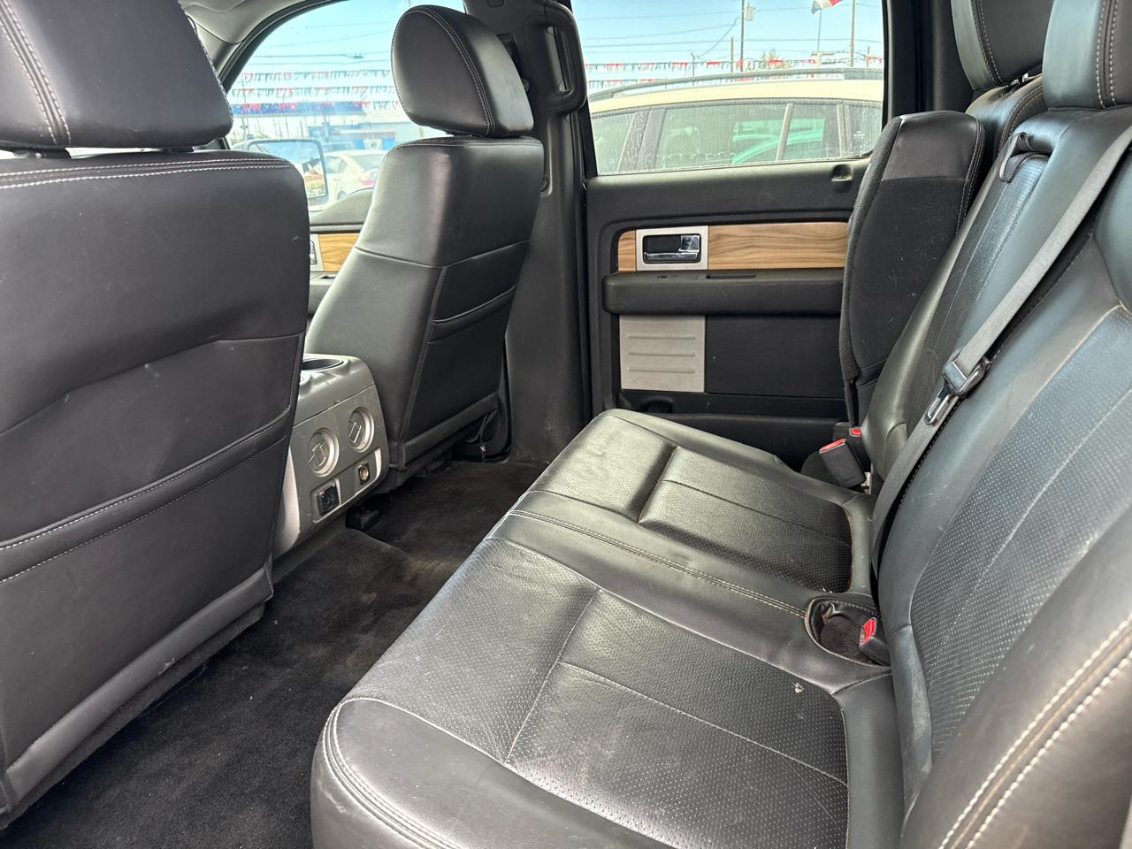 Ford F-150 XL SuperCrew 5.5-ft. Bed 2WD 2011