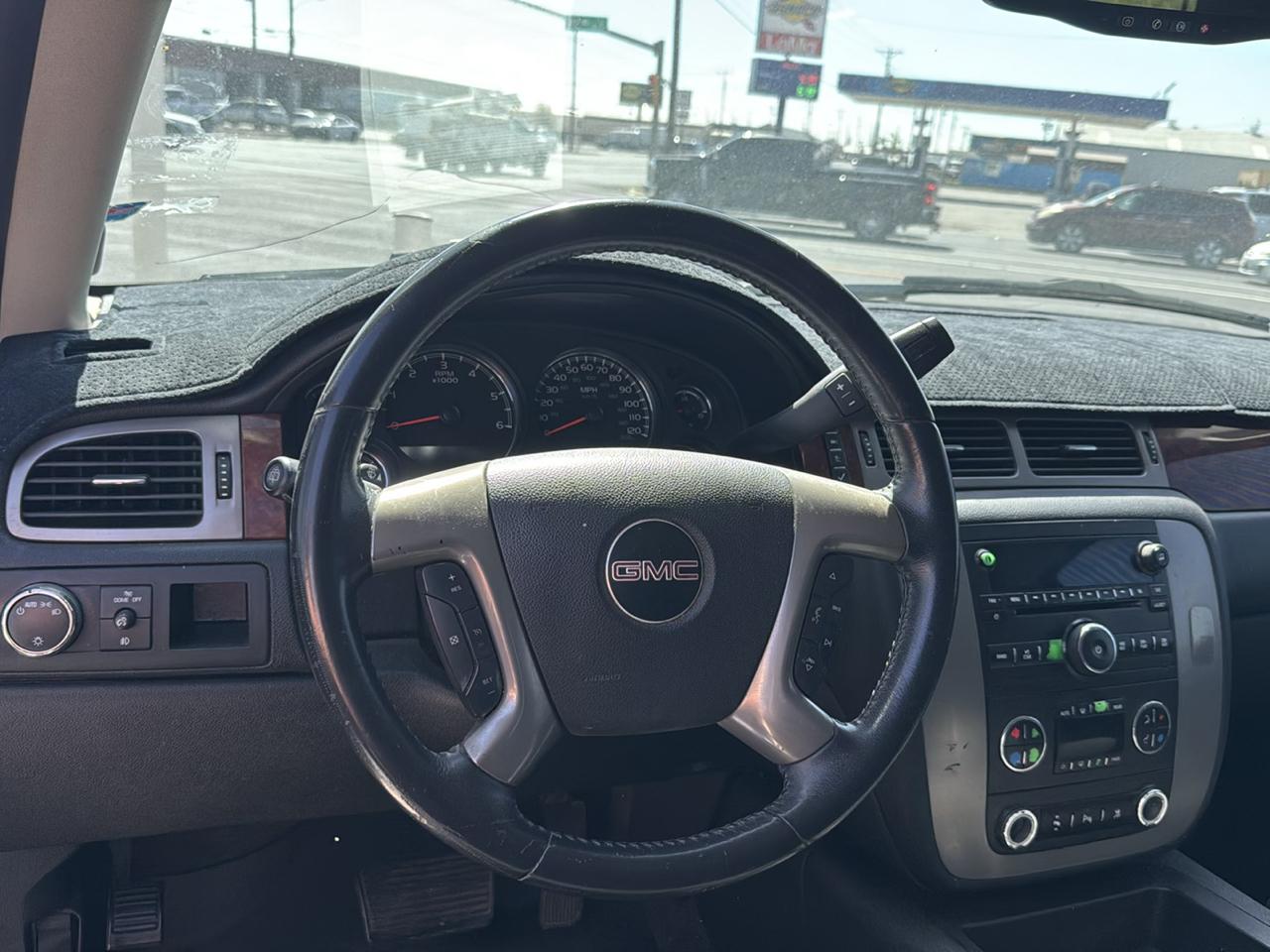 GMC Yukon SLE1 2WD 2011