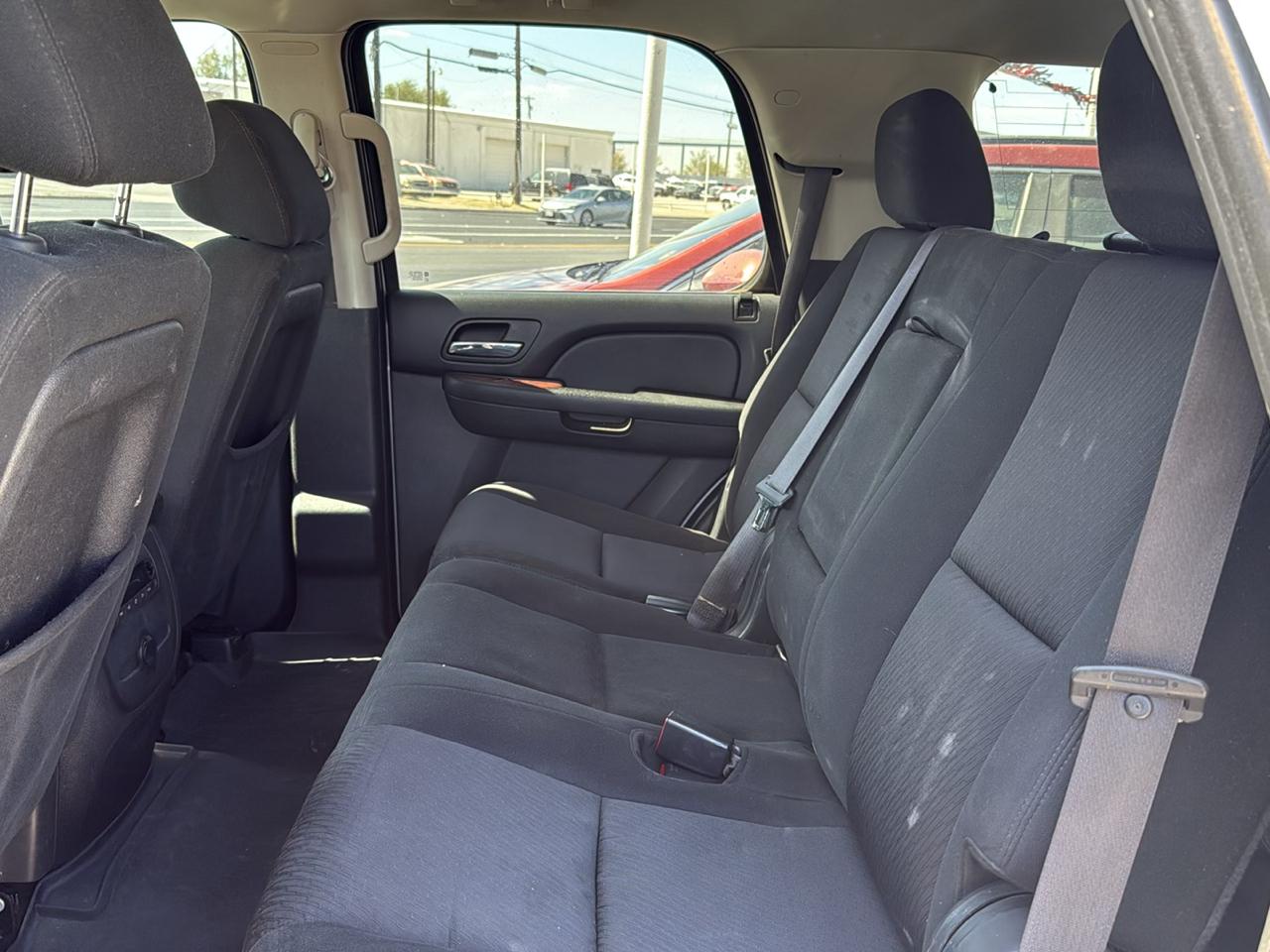 GMC Yukon SLE1 2WD 2011
