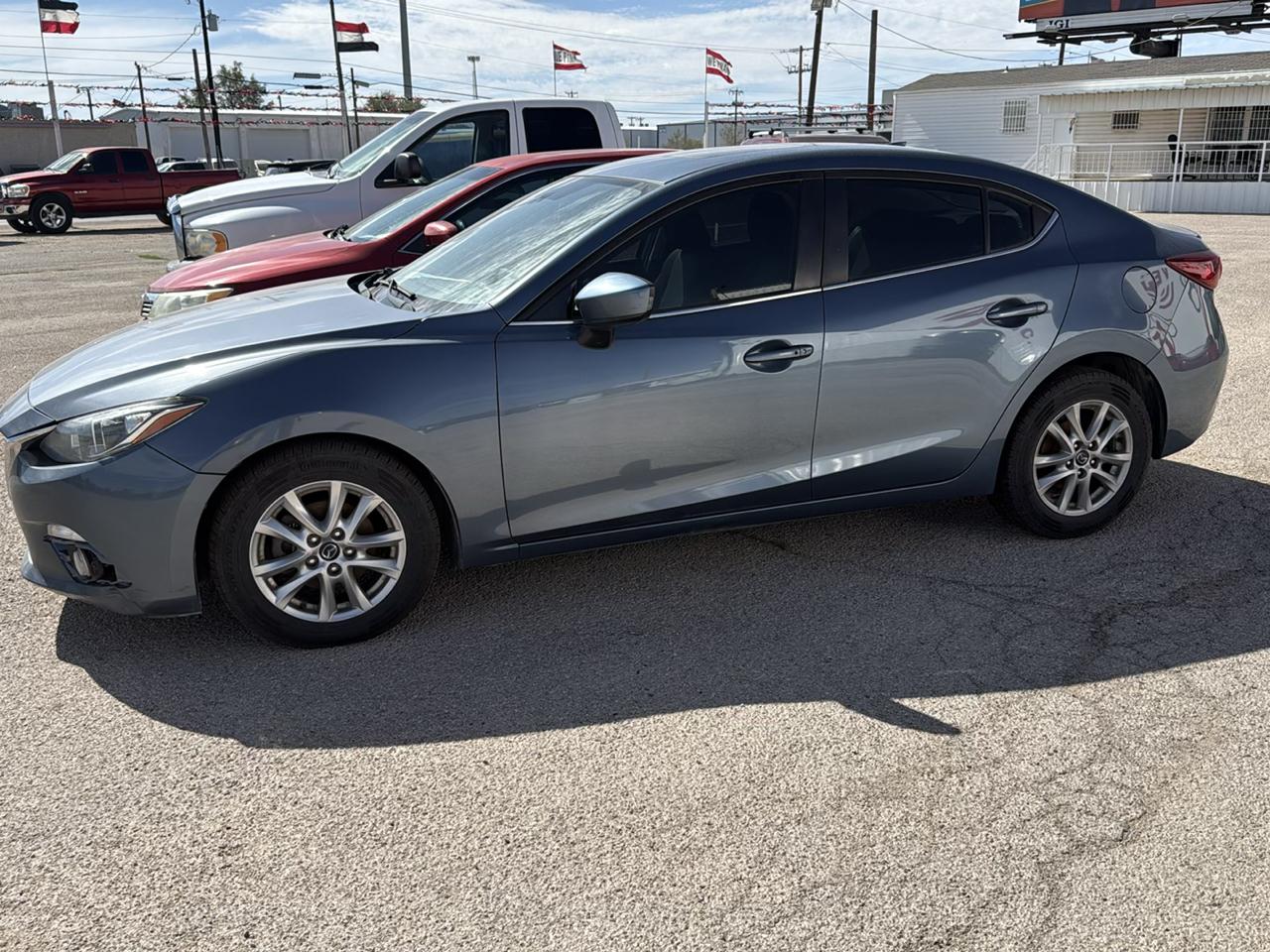 Mazda MAZDA3 I Grand Touring MT 4-Door 2016