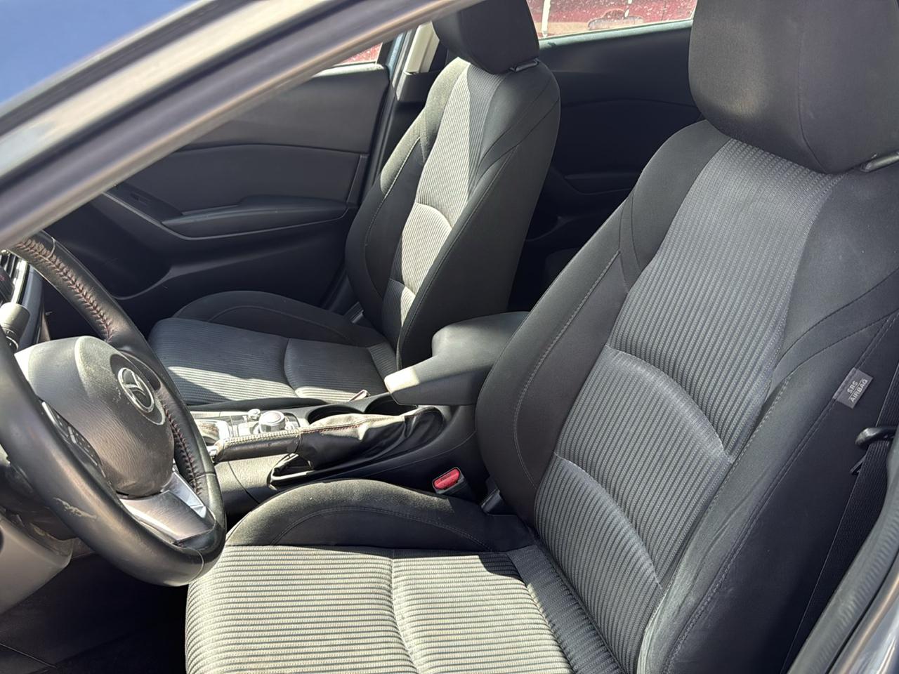 Mazda MAZDA3 I Grand Touring MT 4-Door 2016