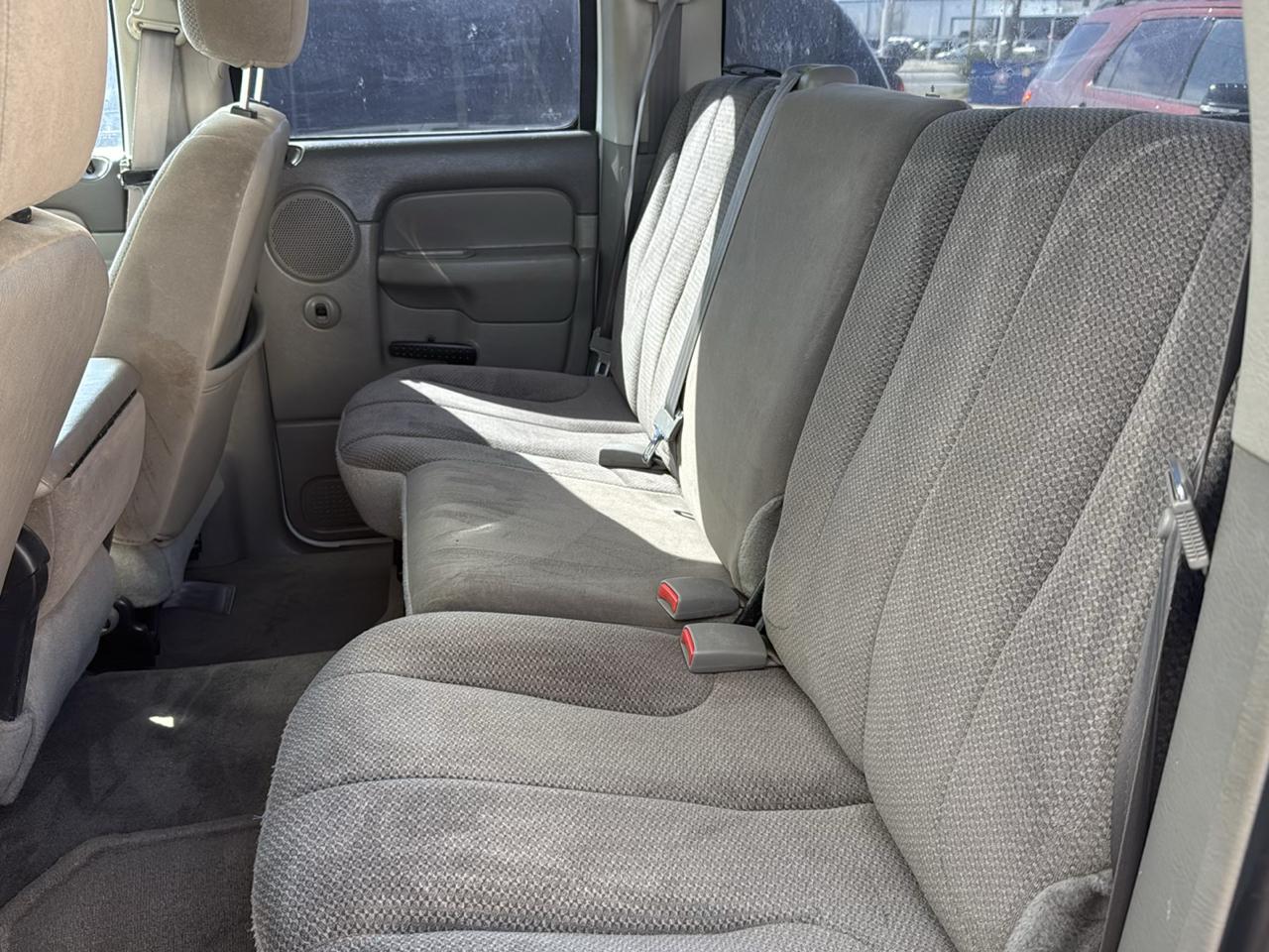 Dodge Ram 1500 ST Quad Cab Short Bed 2WD 2002