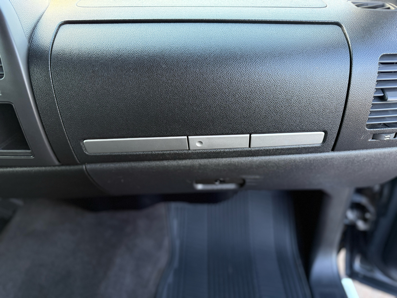 Chevrolet Silverado 2500HD LT Crew Cab 4WD 2011