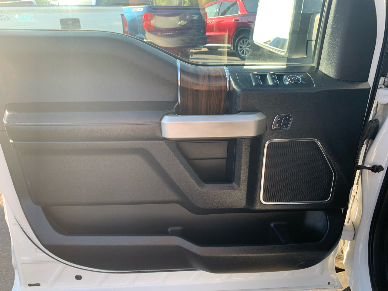 Ford F-150 XL SuperCrew 5.5-ft. Bed 4WD 2015