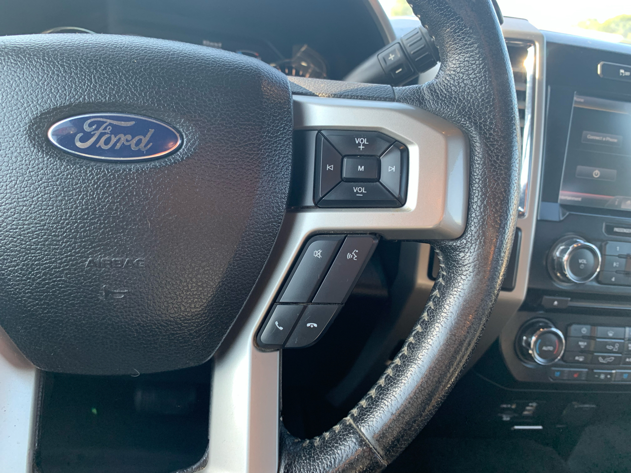 Ford F-150 XL SuperCrew 5.5-ft. Bed 4WD 2015