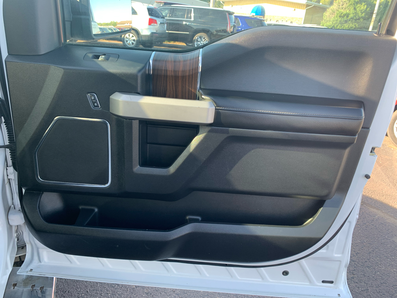 Ford F-150 XL SuperCrew 5.5-ft. Bed 4WD 2015