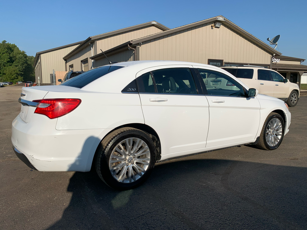 Chrysler 200 Touring 2012