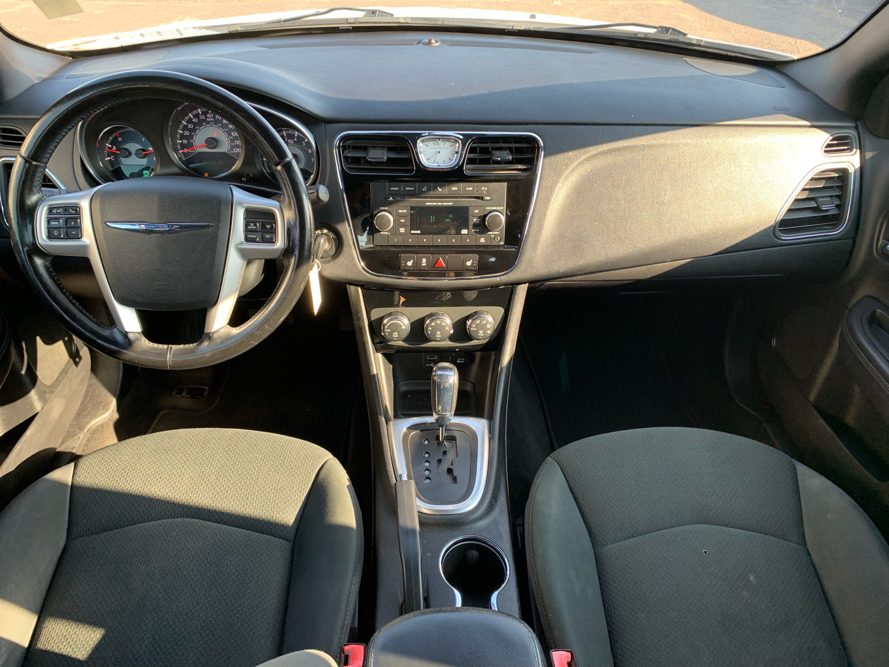 Chrysler 200 Touring 2012