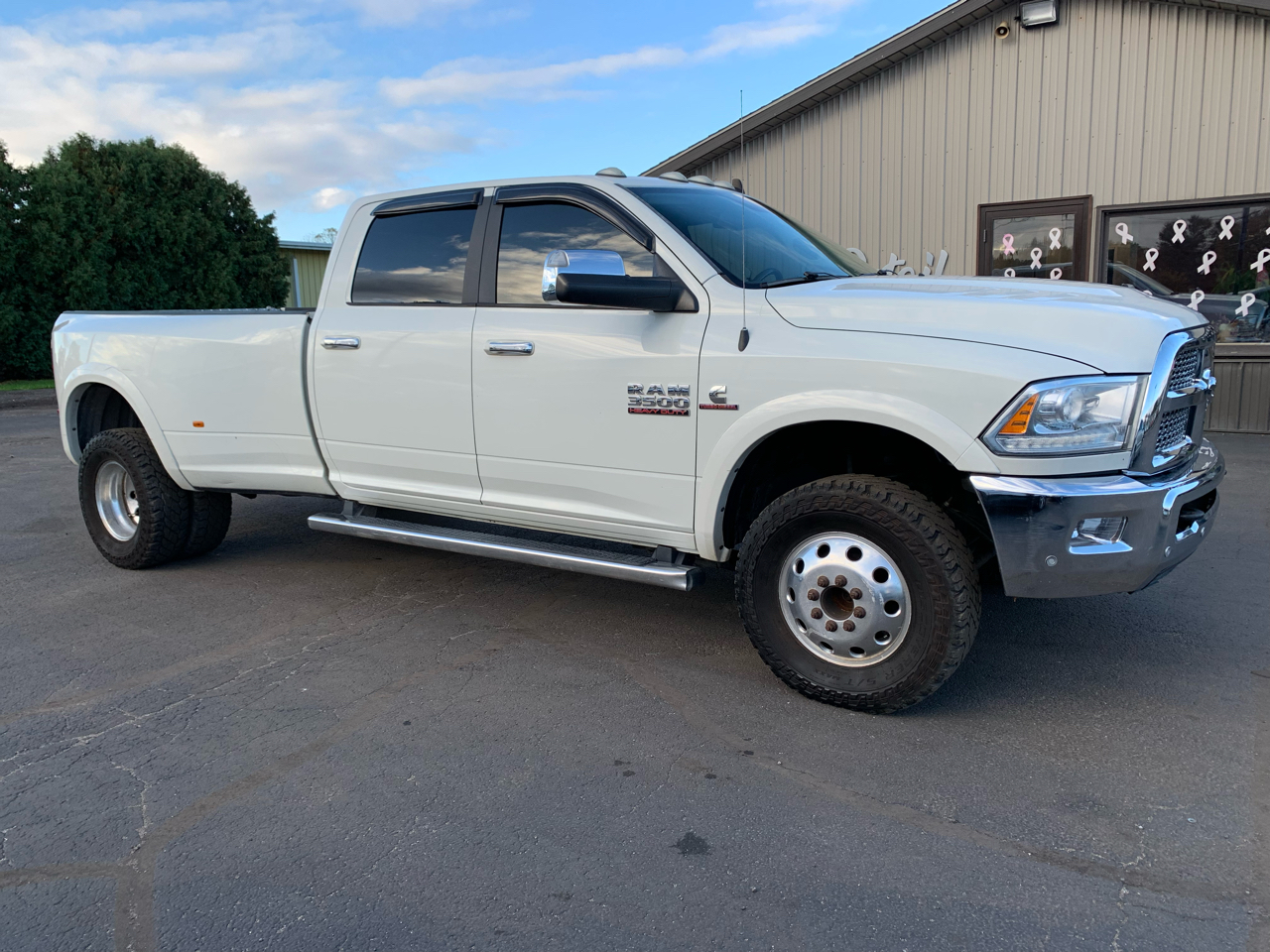 2017 RAM 3500 Laramie Crew Cab LWB 4WD DRW