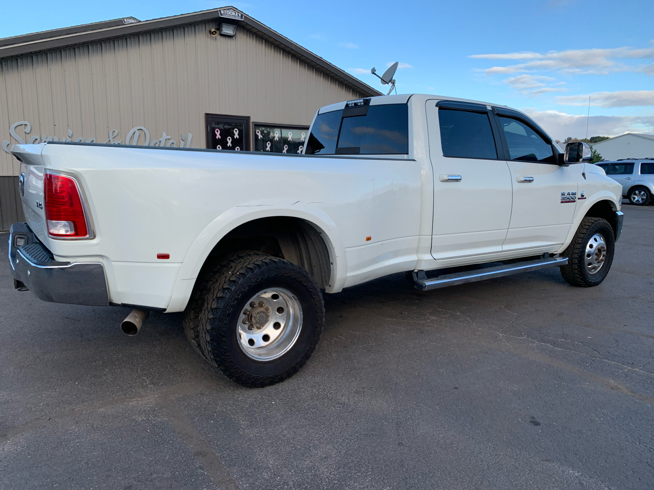 RAM 3500 Laramie Crew Cab LWB 4WD DRW 2017