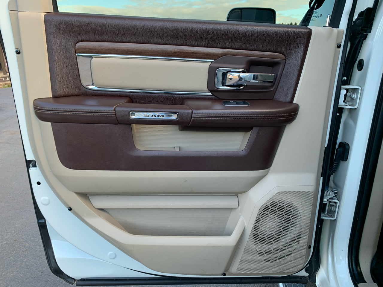 RAM 3500 Laramie Crew Cab LWB 4WD DRW 2017