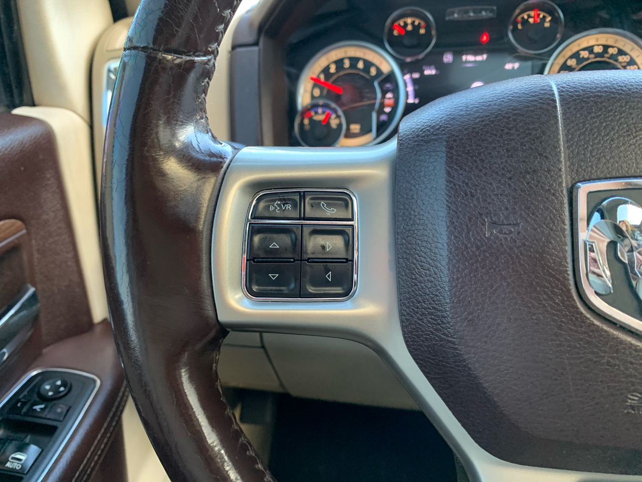 RAM 3500 Laramie Crew Cab LWB 4WD DRW 2017