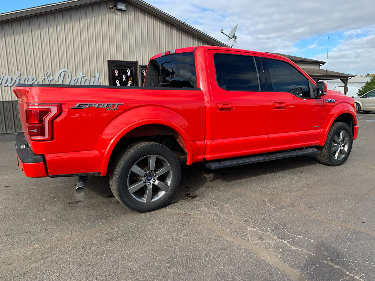 Ford F-150 XL SuperCrew 5.5-ft. Bed 4WD 2015