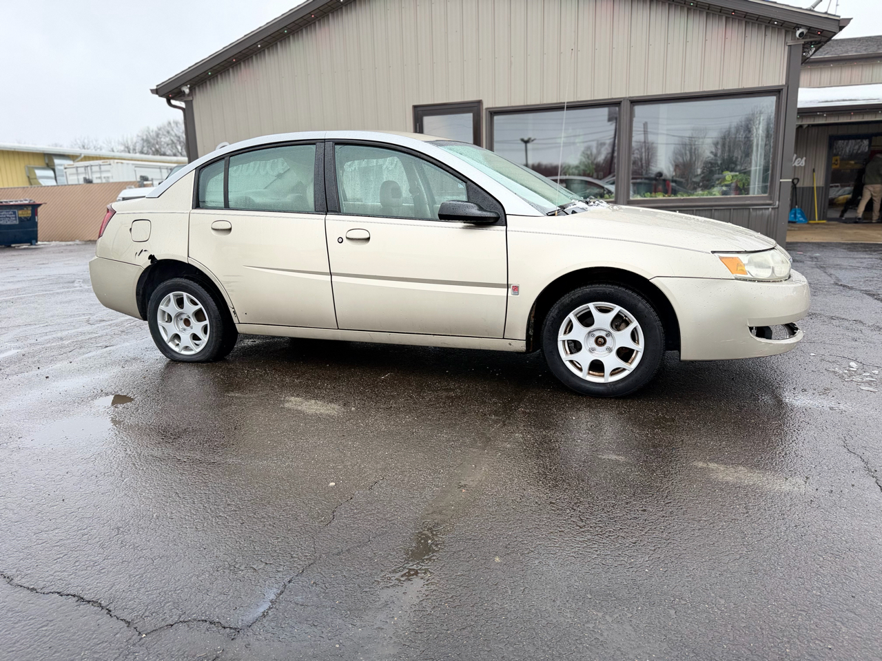 2003 Saturn ION 2's photo