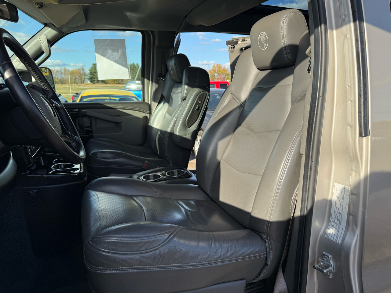 GMC Savana G2500 Cargo 2020