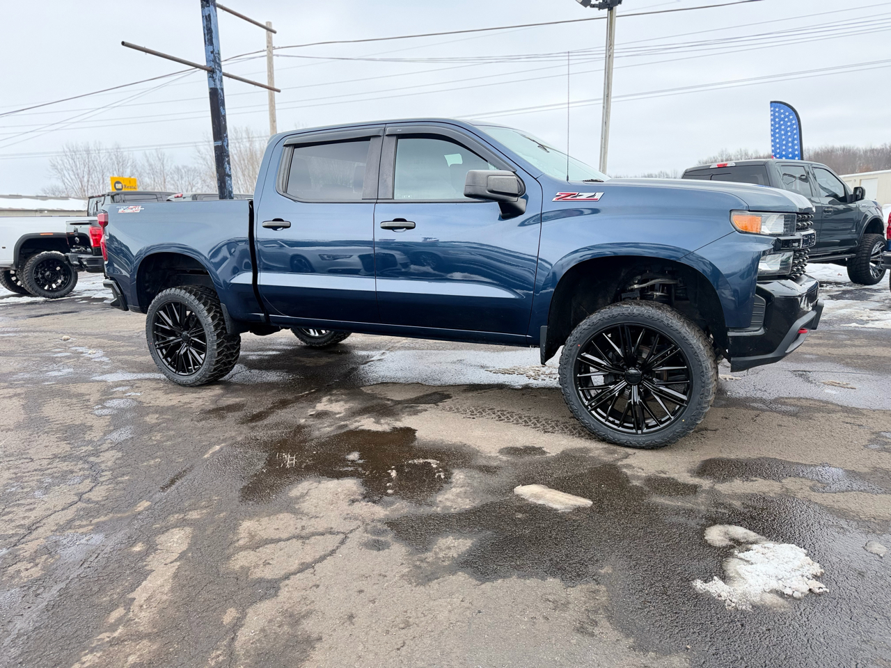 2019 Chevrolet Silverado 1500 Custom Trail Boss Crew Cab Long Box 4WD