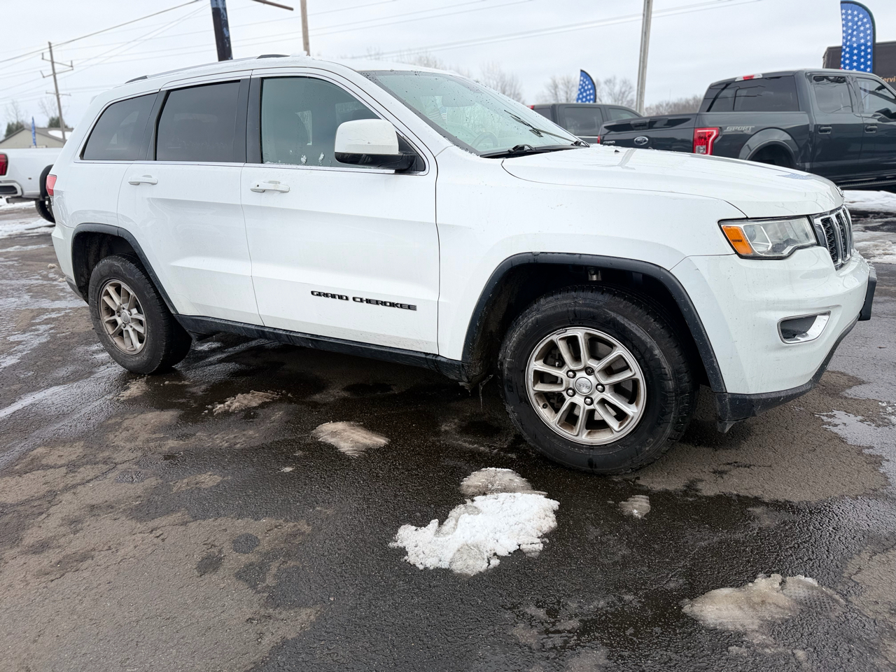 2019 Jeep Grand Cherokee Laredo E's photo