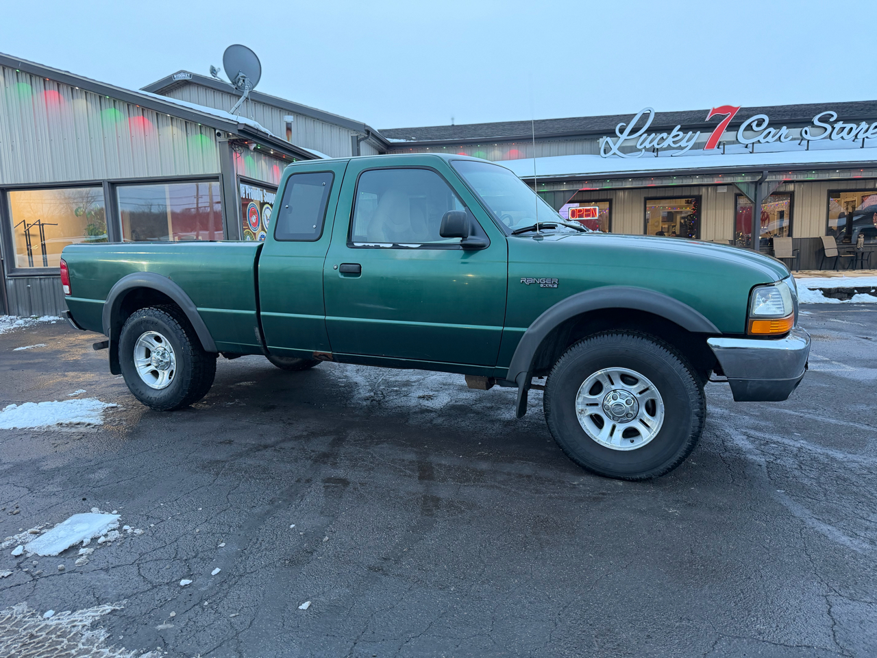 2000 Ford Ranger XL's photo