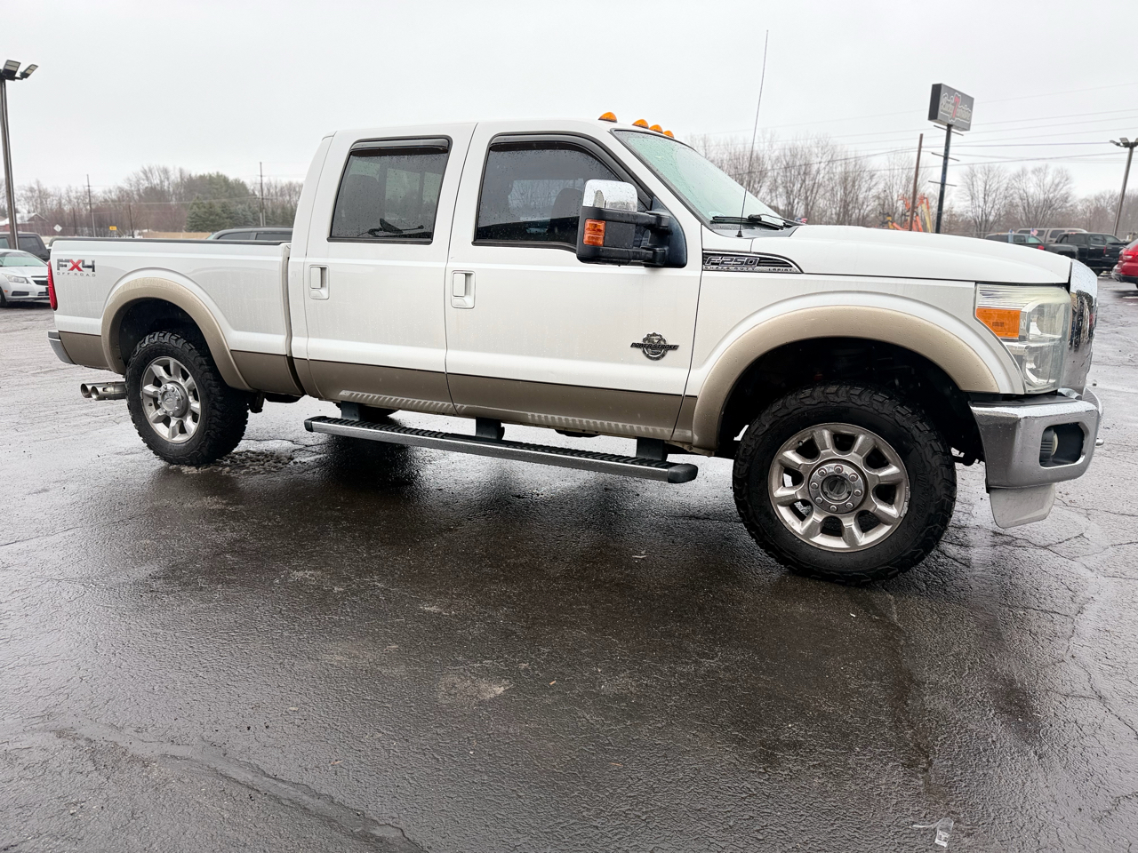 2011 Ford F-250 Super Duty Lariat's photo
