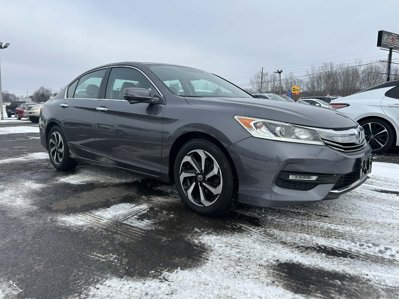 2017 Honda Accord EX-L V-6's photo