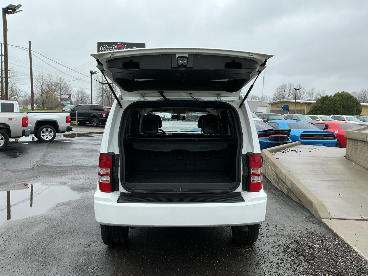 View vehicle photo 5