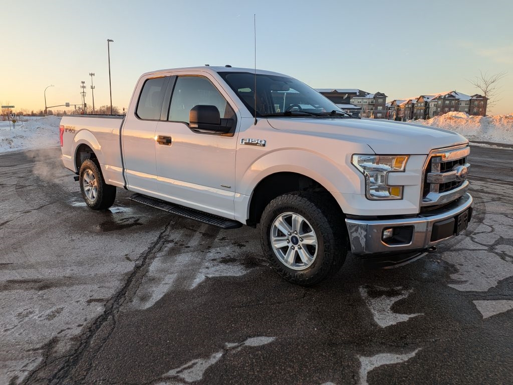 2015 Ford F-150 XLT SUPER CAB 4WD