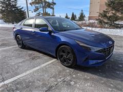 2023 Hyundai Elantra 