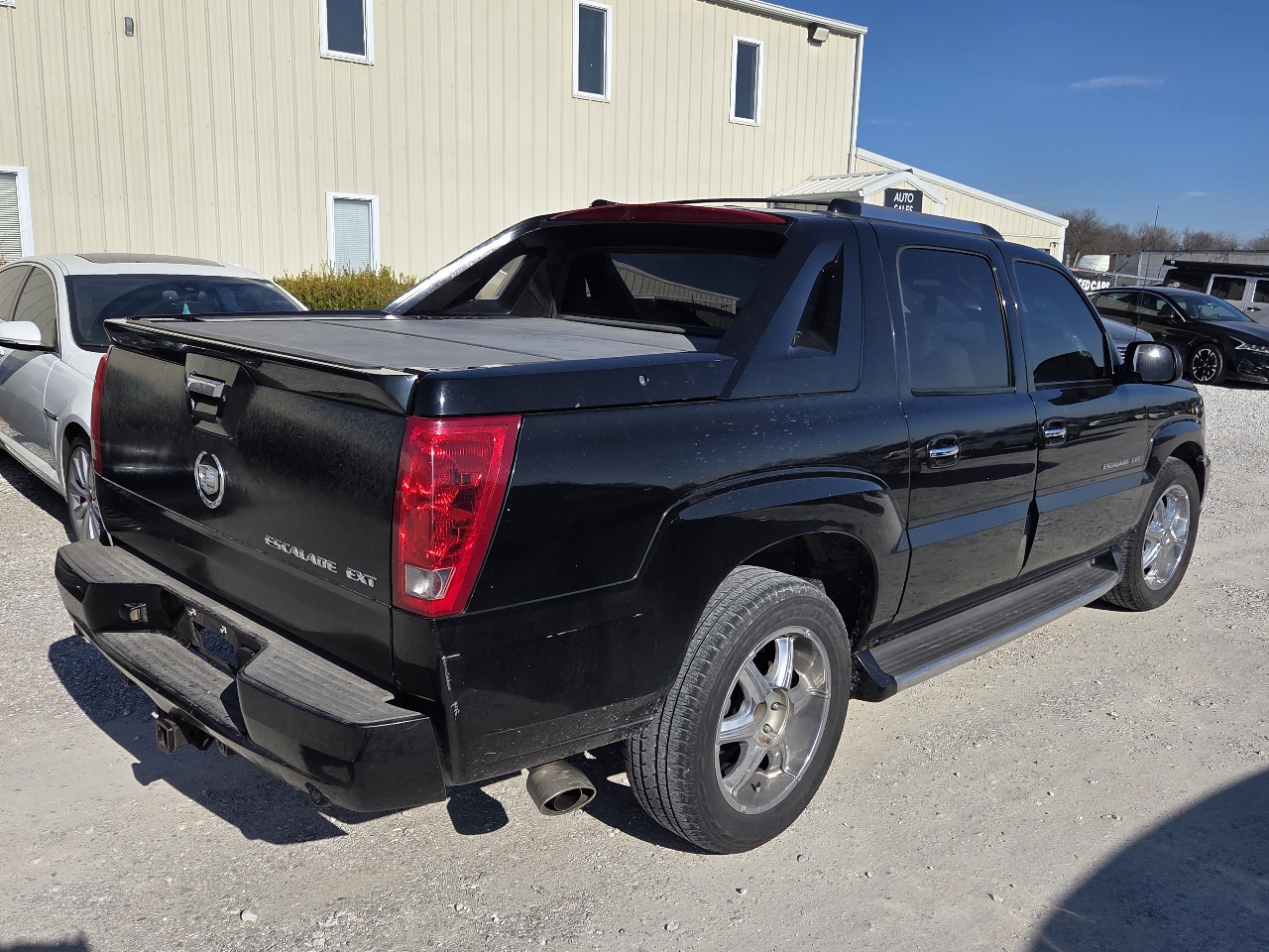 Cadillac Escalade EXT Sport Utility Truck 2004