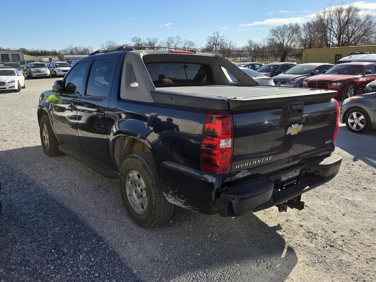Chevrolet Avalanche LS 4WD 2011