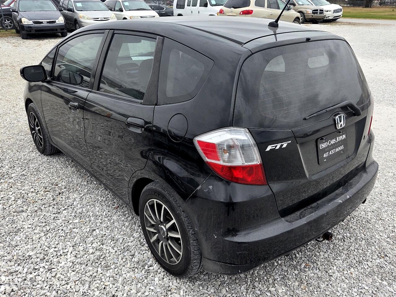 Honda Fit 5-Speed MT 2010