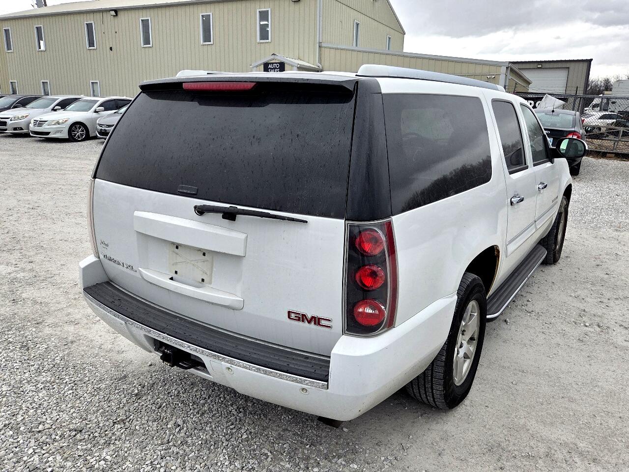 GMC Yukon Denali XL AWD 2007