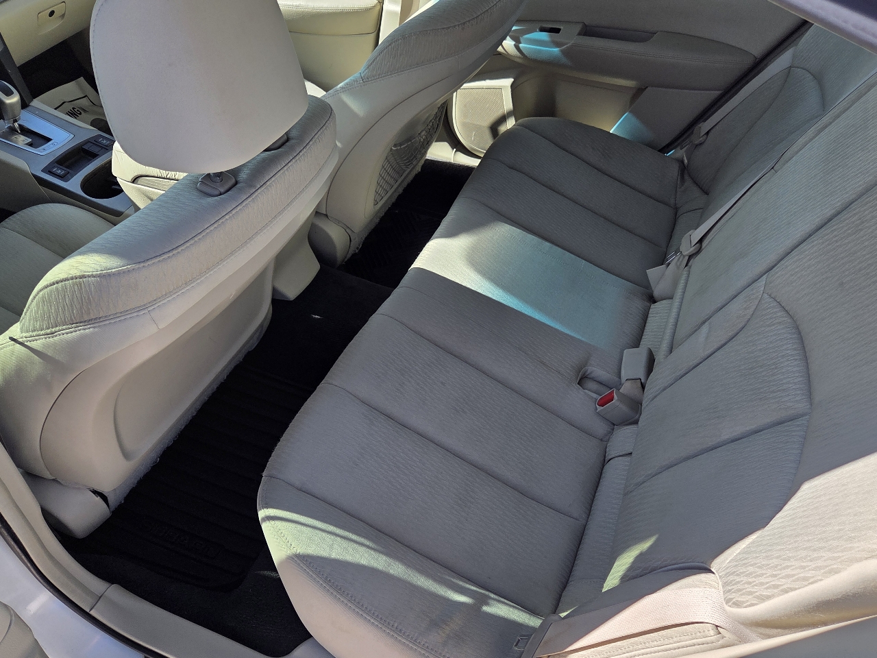 Subaru Legacy 2.5i Premium 2010