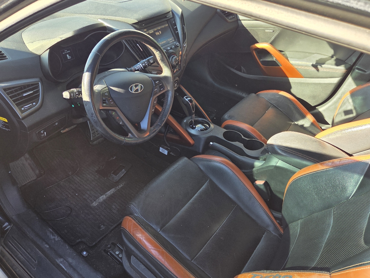 Hyundai Veloster Turbo 6MT 2016