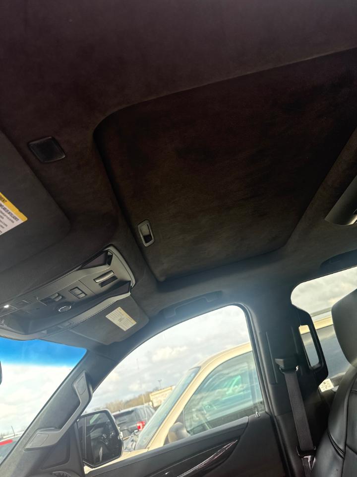 Cadillac Escalade  2017