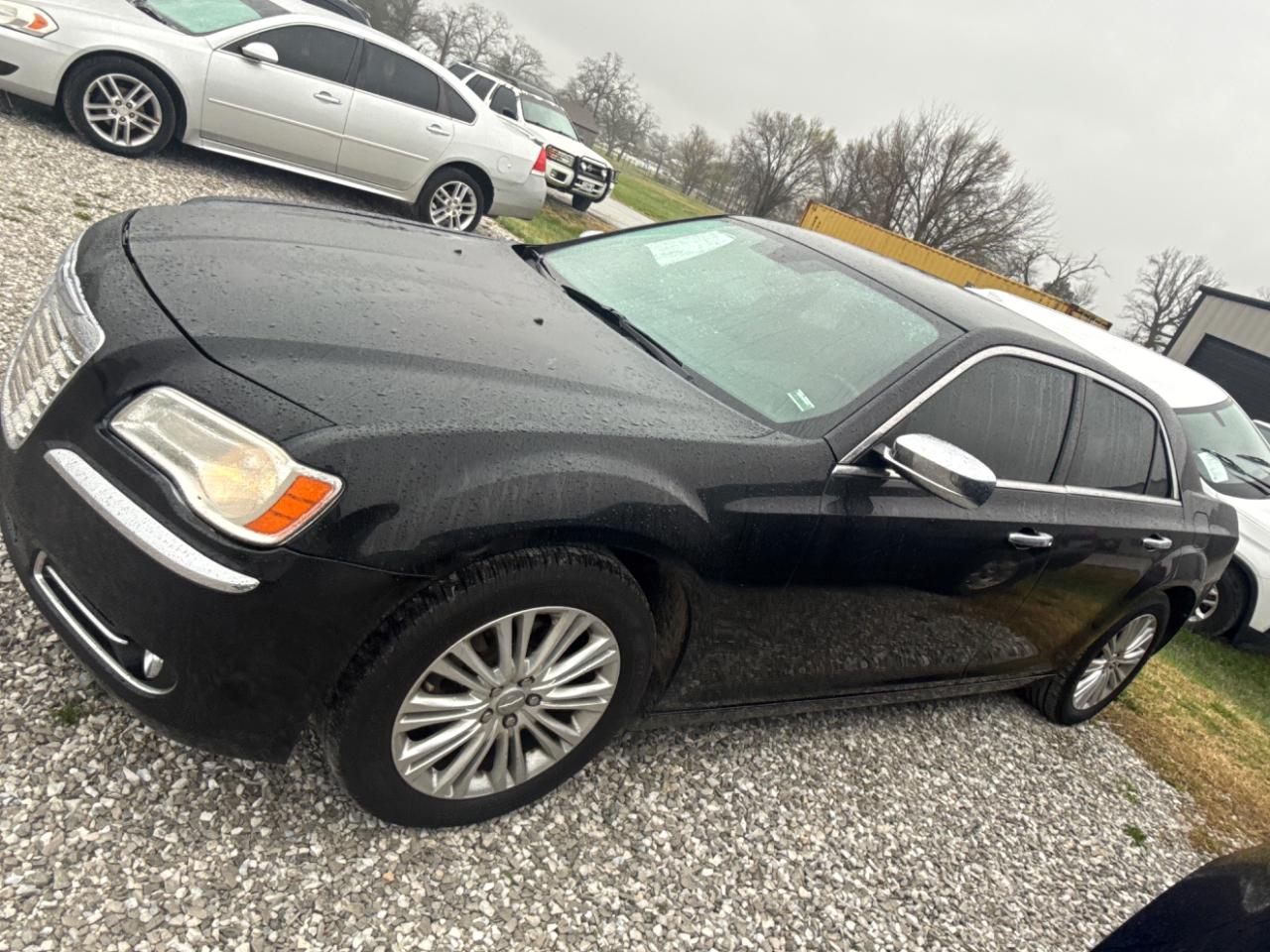 Chrysler 300 4dr Sdn 300C 2011