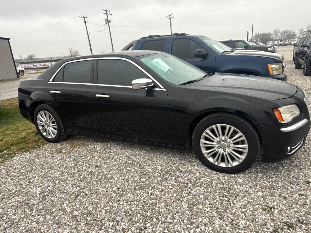 Chrysler 300 4dr Sdn 300C 2011