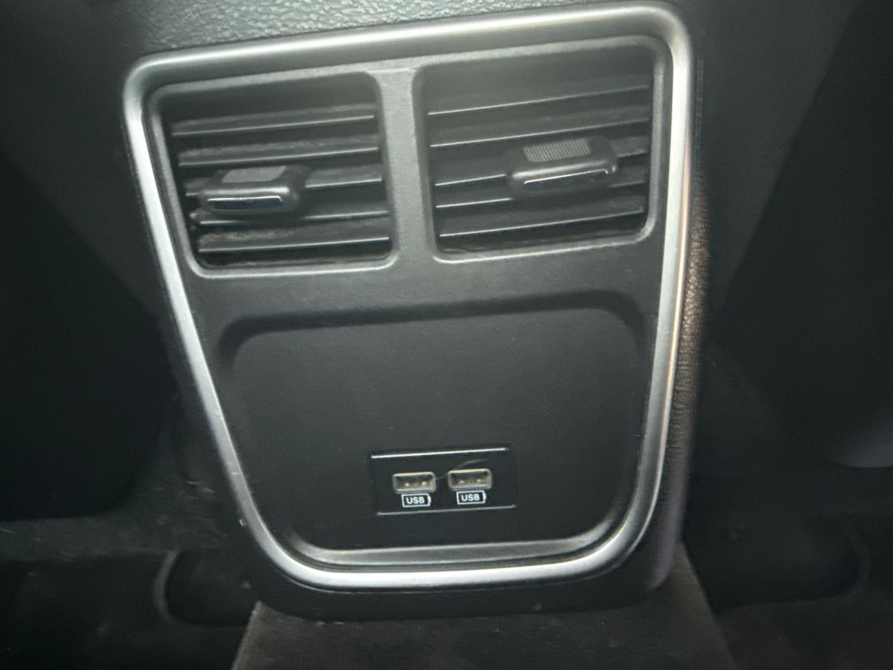 Dodge Charger SXT 4D Sedan 2016