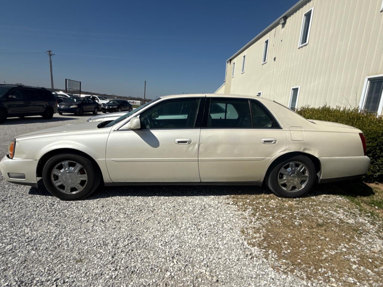 Cadillac DeVille  2003