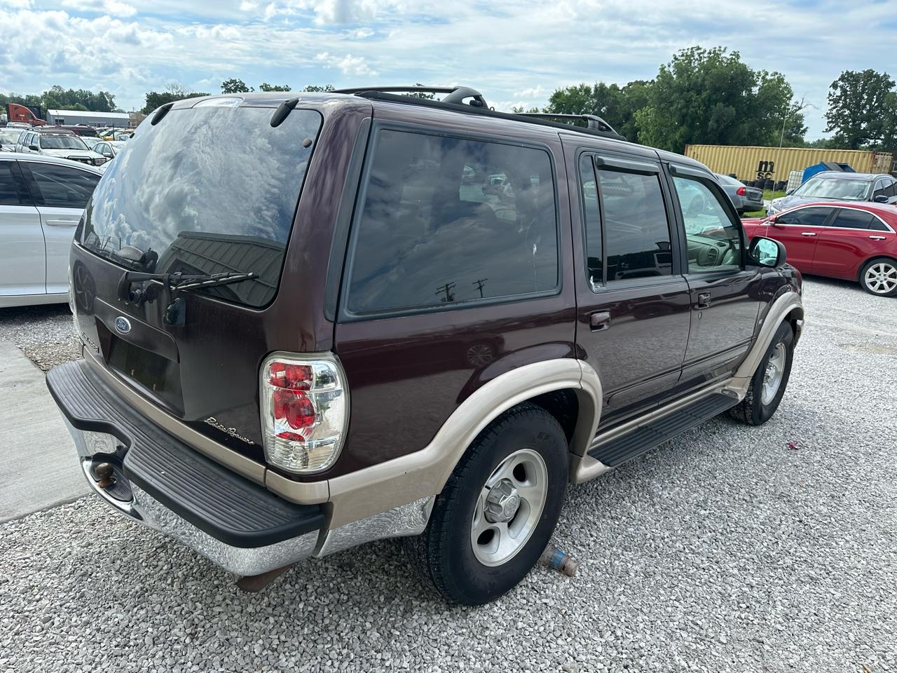 Ford Explorer 2WD 4dr V8 Eddie Bauer 1999