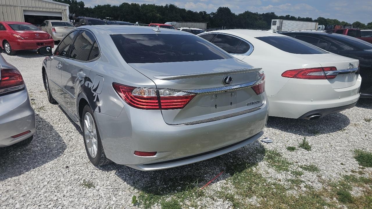 Lexus ES 300h  2014