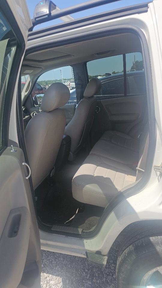 Jeep Liberty  2004