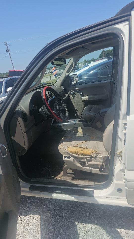 Jeep Liberty  2004
