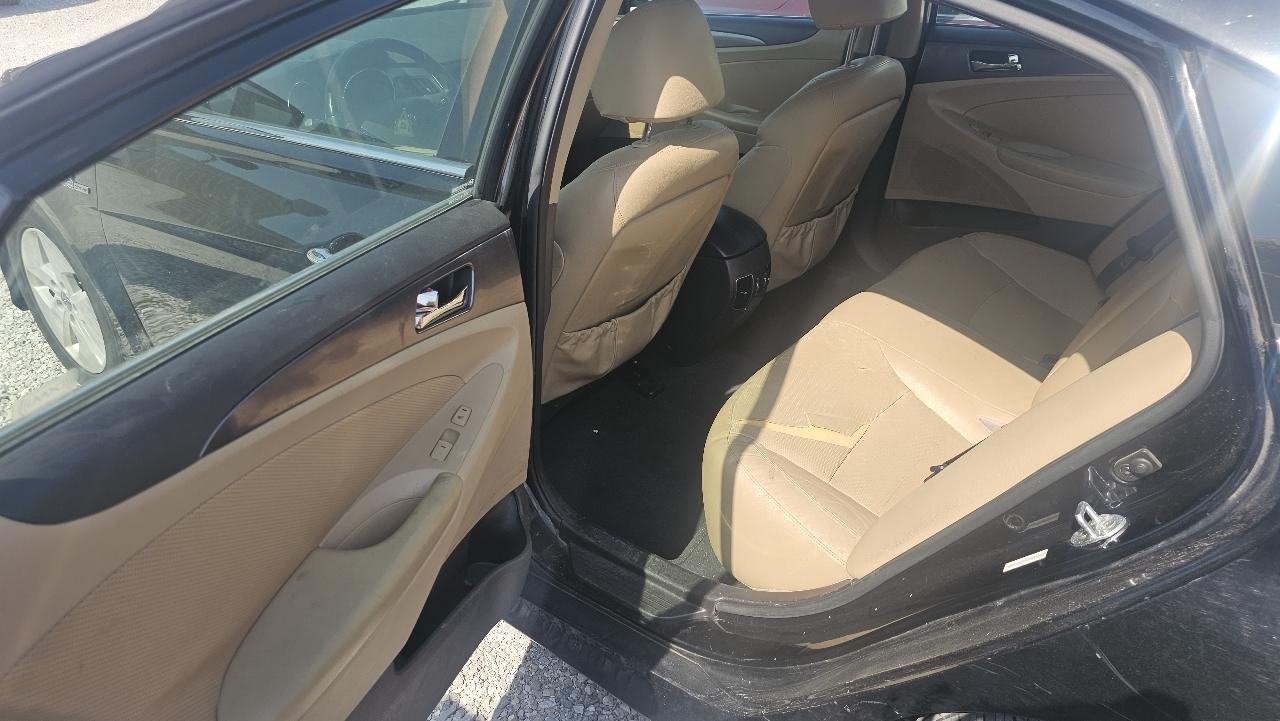 Hyundai Sonata  2012