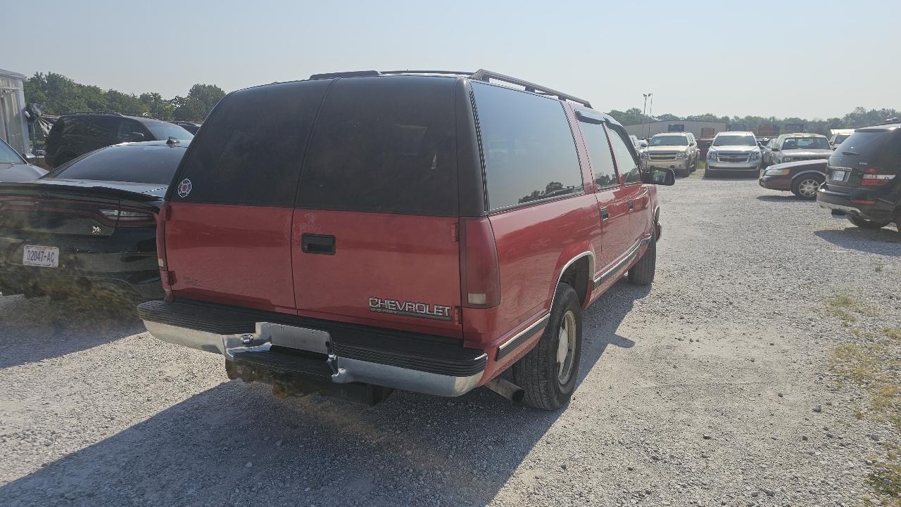 Chevrolet Suburban  1999