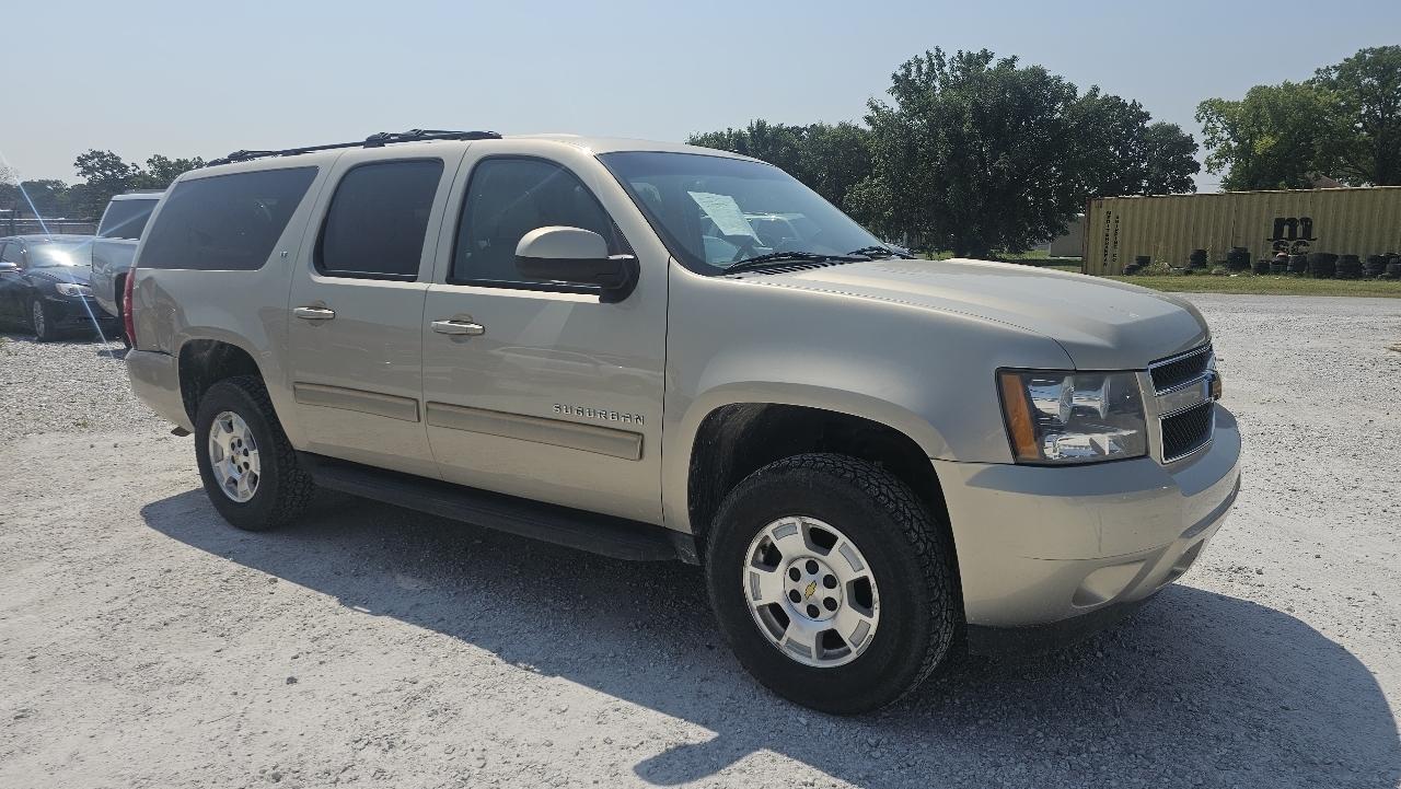 Chevrolet Suburban  2012