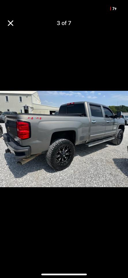 Chevrolet 2500 Pickups HD Reg Cab 131.5" 2017