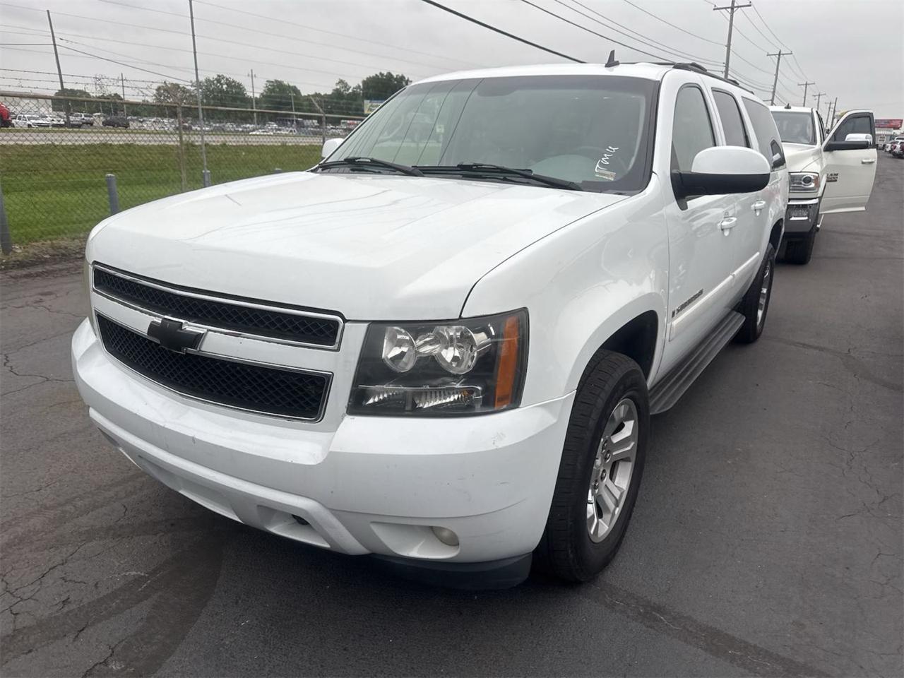 2007 Chevrolet Suburban 1500 LTZ 4D SUV 4WD