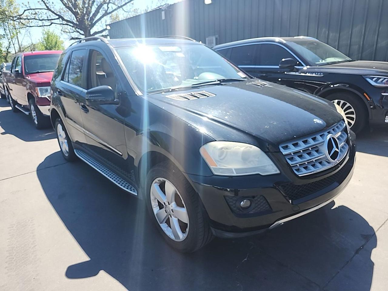 Mercedes-Benz ML350  2011
