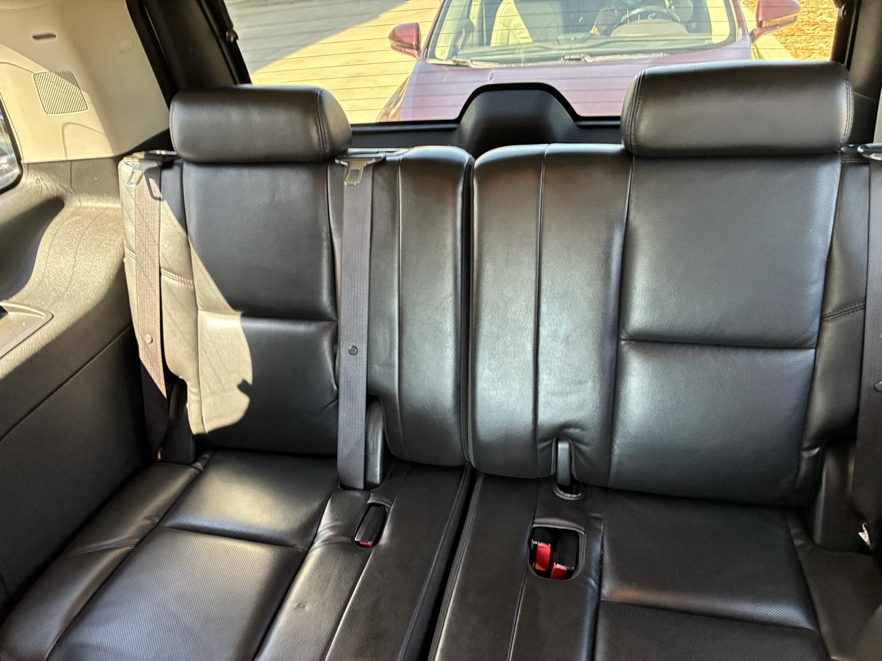 Cadillac Escalade AWD 4dr Premium 2008